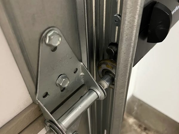 Emergency Garage Door Repair in Phoenix: What to Do